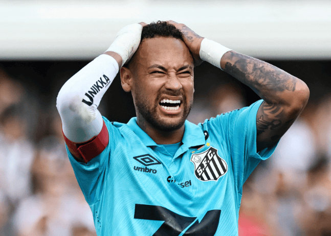 关于内马尔迎来十二赛季高光表现，日本队球迷沸腾！的信息