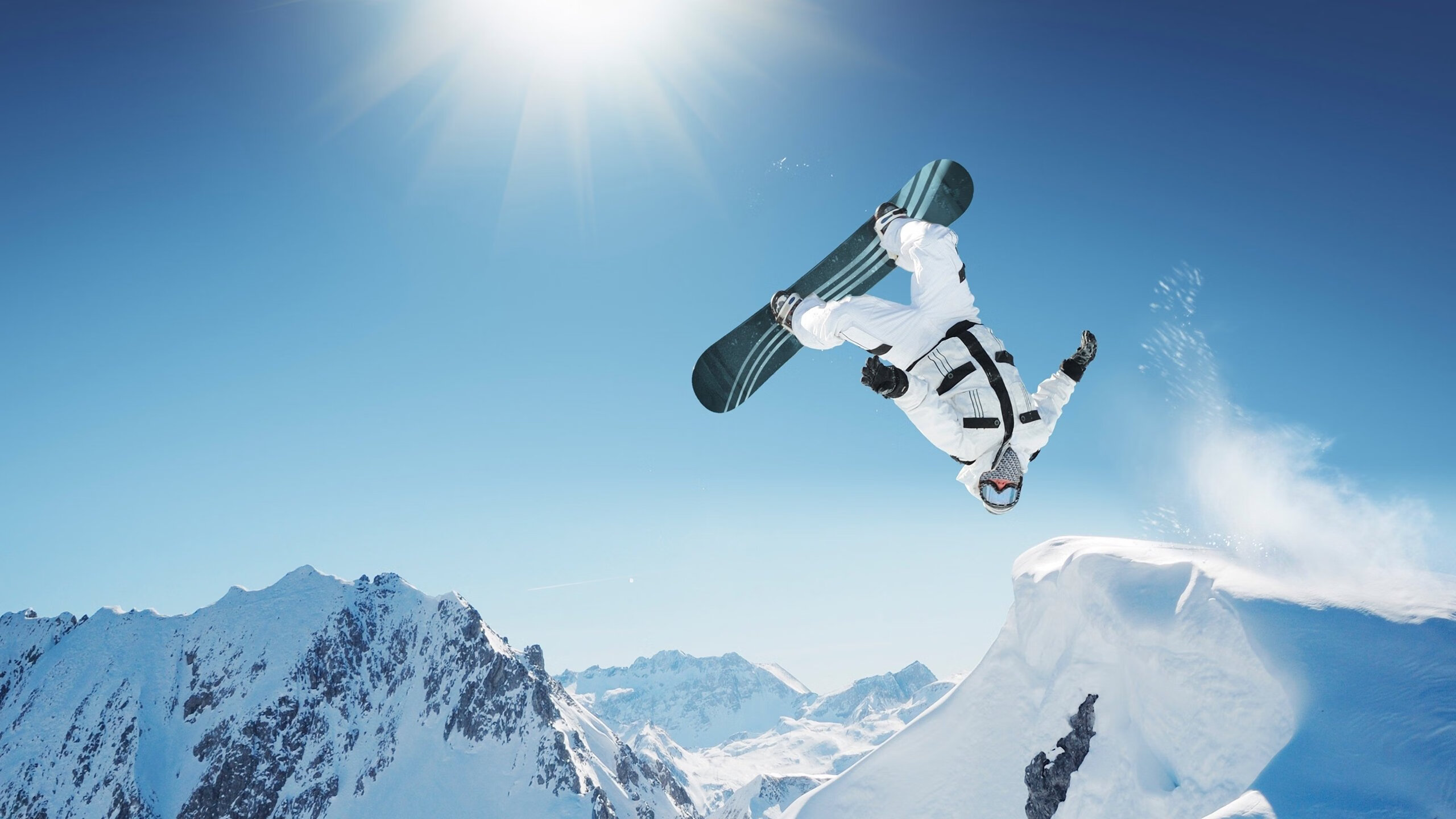 科维托娃回归赛场，挺进下一轮首场状态亮眼，掘金观众沸腾！